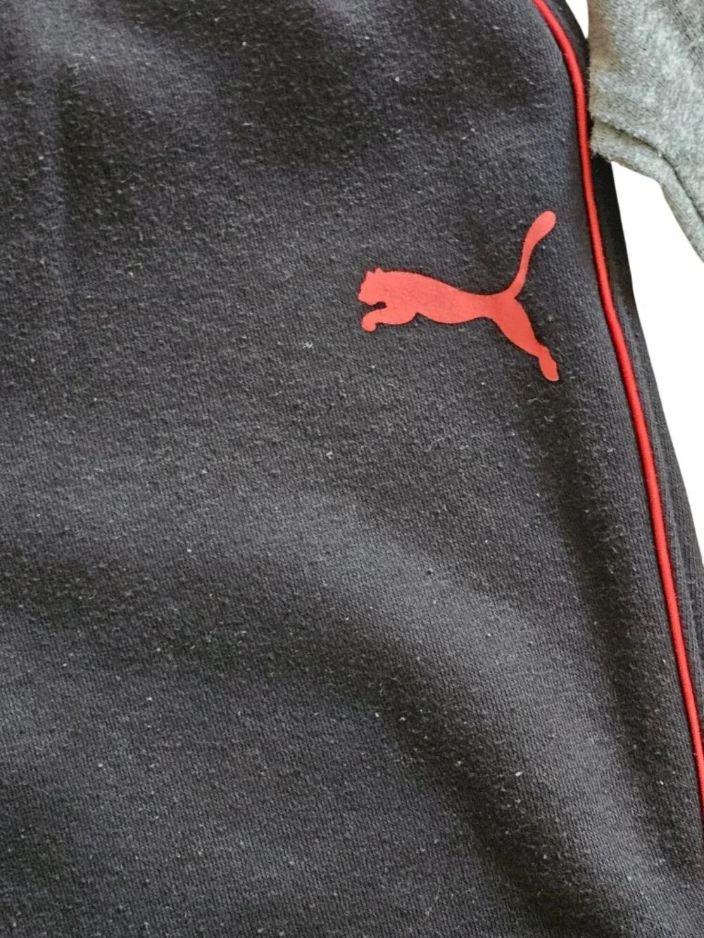 PUMA 2 Piece Joggers Shirt Boys Black Red Gray - Picture 3 of 6